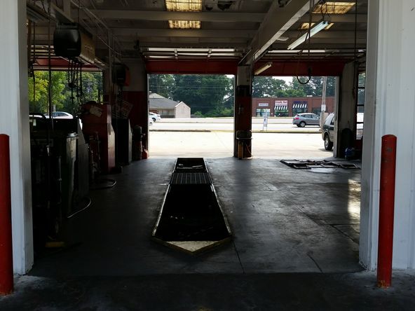 US Hwy 19/41 Auto Service Center: 6541 Tara Blvd, Jonesboro, GA 30236